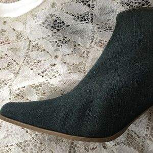 Vintage splash denim pointy toe boots booties
